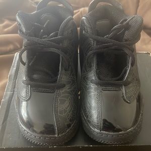 Boys size 9c Jordan’s